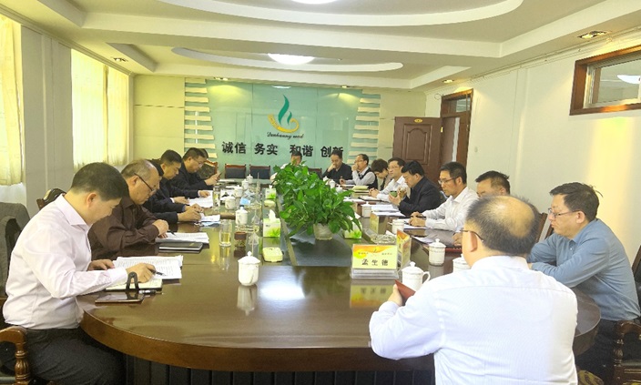 市委常委、副市長張秀林到敦煌種業(yè)調(diào)研